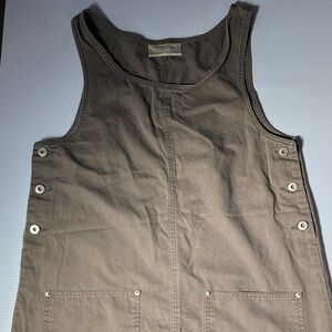 Elegant Sleeveless Midi Dress in Taupe